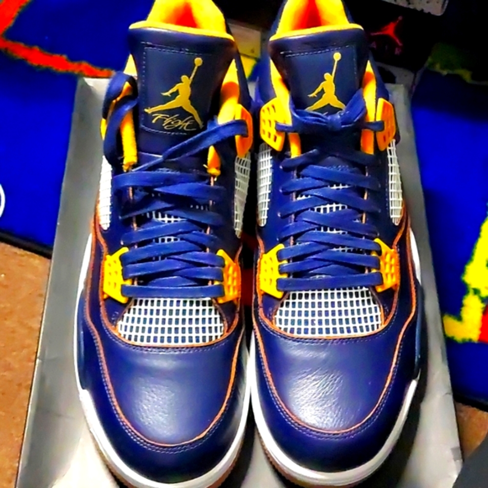Jordan 4
